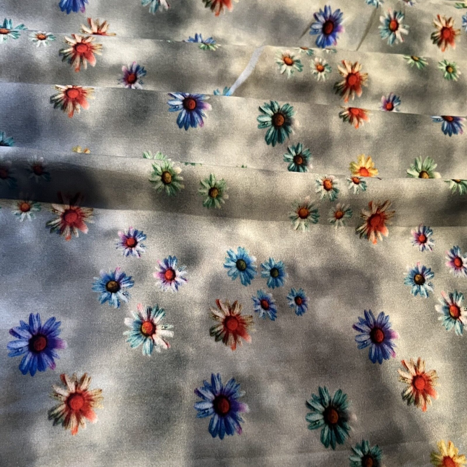 Βισκοζ σταθερό - Μικρό φλοράλ - Γκρί βάση με νερά