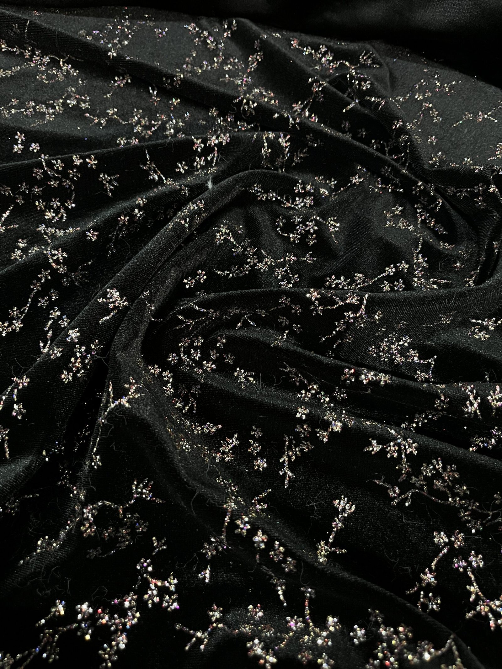 Βελούδο Σιφόν Ελαστικό - Μαύρο κεντητό με παγιέτα